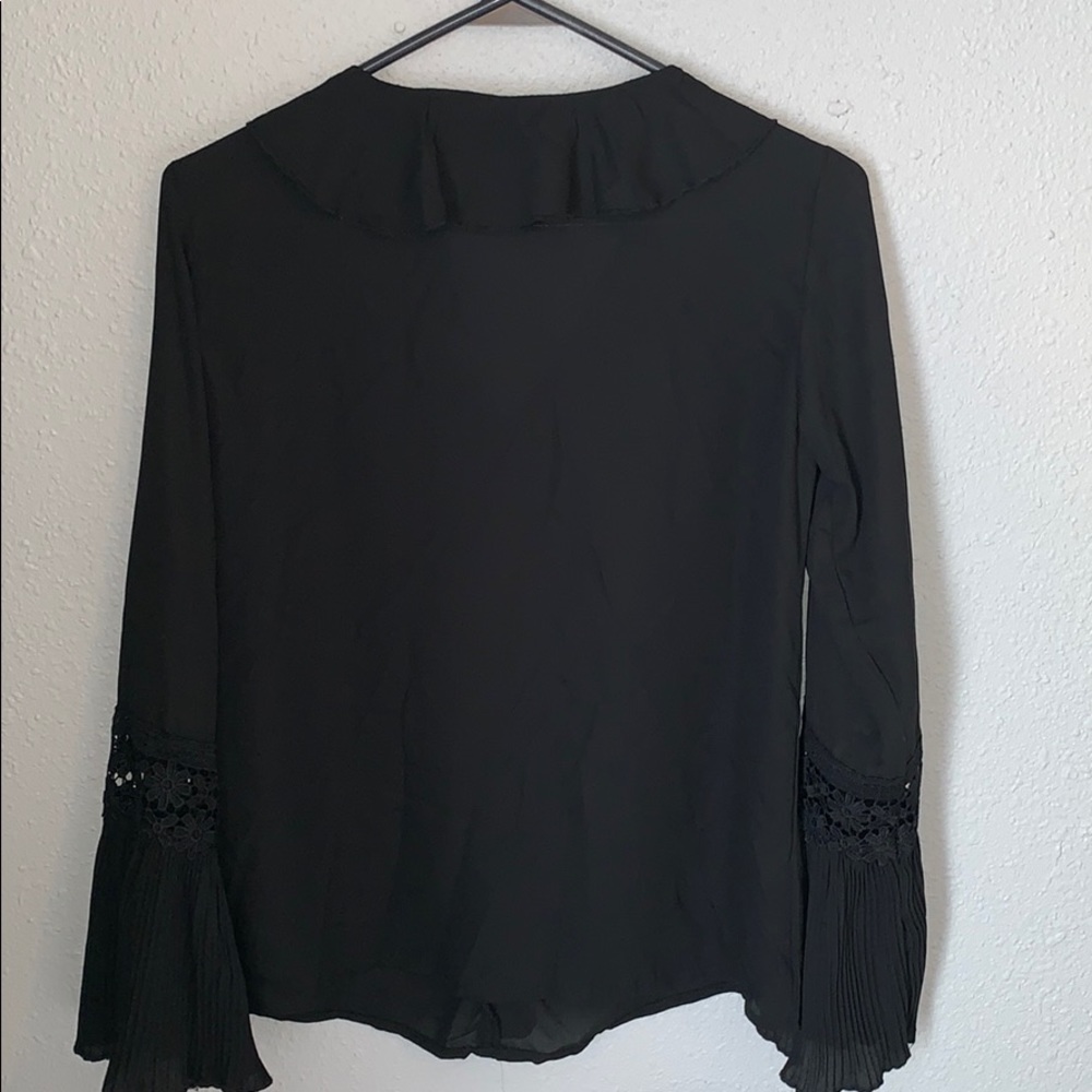 SOLD! Dressy Black shirt - Picture 4 of 7